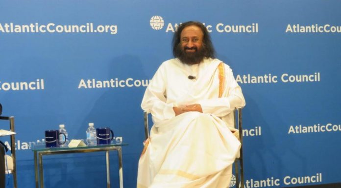 Teach kids the importance of non-violence: Sri Sri Ravi Shankar