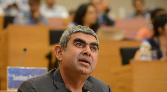 Vishal Sikka in middle of row: Former Infosys top boss faces Teradata suit for ? theft? of trade secrets
