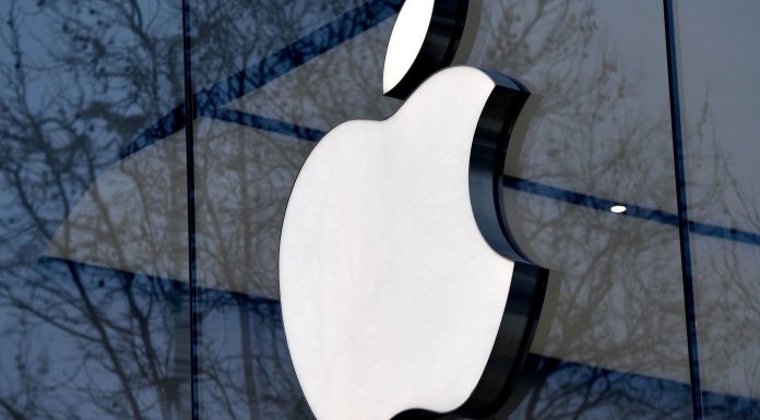 Ex-Apple engineer arrested on his way to China, charged with stealing autonomous-car secrets