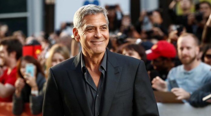 Holywood star George Clooney Hobbles Onto Plane With Amal In First Sighting Since Motorcycle Accident