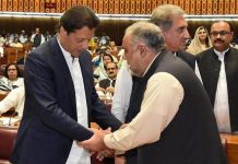 Pakistan MPs endorse Imran Khan as PM