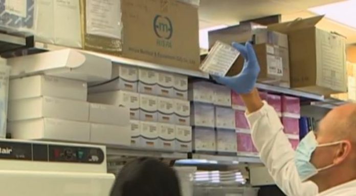 Scientist who helped discover Omicron variant warns of its potential