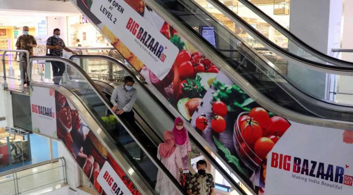 Reliance moves in to take charge of Future Retail