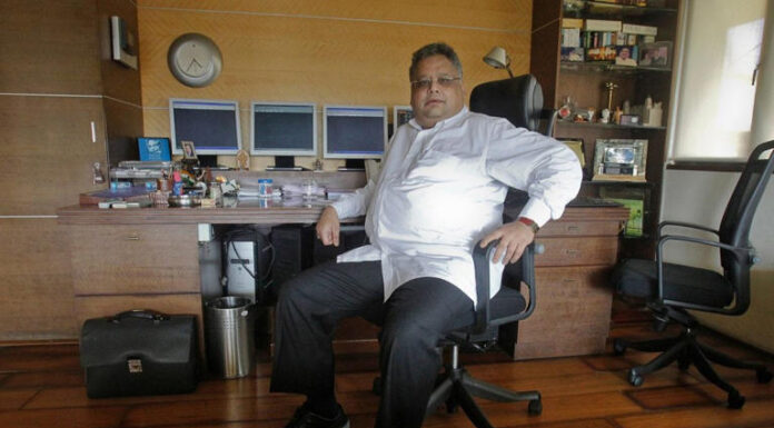 Rakesh Jhunjhunwala, Akasa Air Founder & ‘India’s Warren Buffett’, Dies at 62