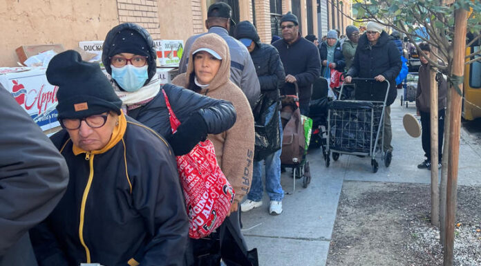SNAP benefits cut off during shutdown, driving long lines at food pantries