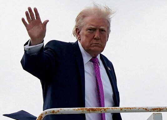 White House signals willingness to end Iran war without reopening Strait of Hormuz